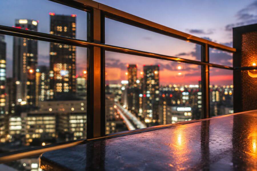 Read more about the article 10 Best Rooftop Bars in Osaka With Stunning Skyline Views