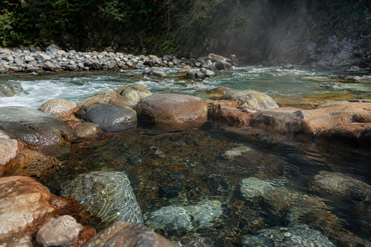 Top 10 Hot Spring Rivers (Kawa-Yu) in Japan You Can Bathe In for Free toptenjp