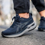 8 Most Comfortable Japanese Walking Shoes for High Mileage
