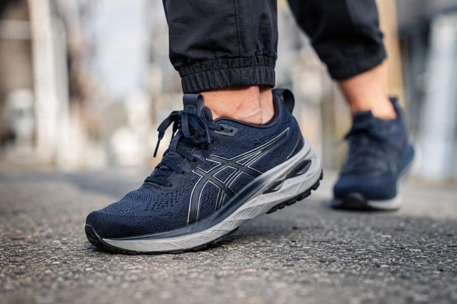 8 Most Comfortable Japanese Walking Shoes for High Mileage toptenjp