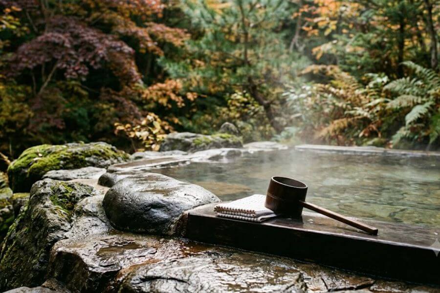 Read more about the article How to Visit a Traditional Japanese Onsen Hot Spring Without Embarrassment