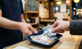 How to Handle Tipping, Cash, and Credit Cards in Japan