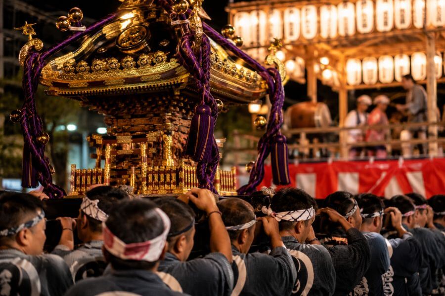 Read more about the article Traditional Japanese Festivals (Matsuri) You Can’t Miss