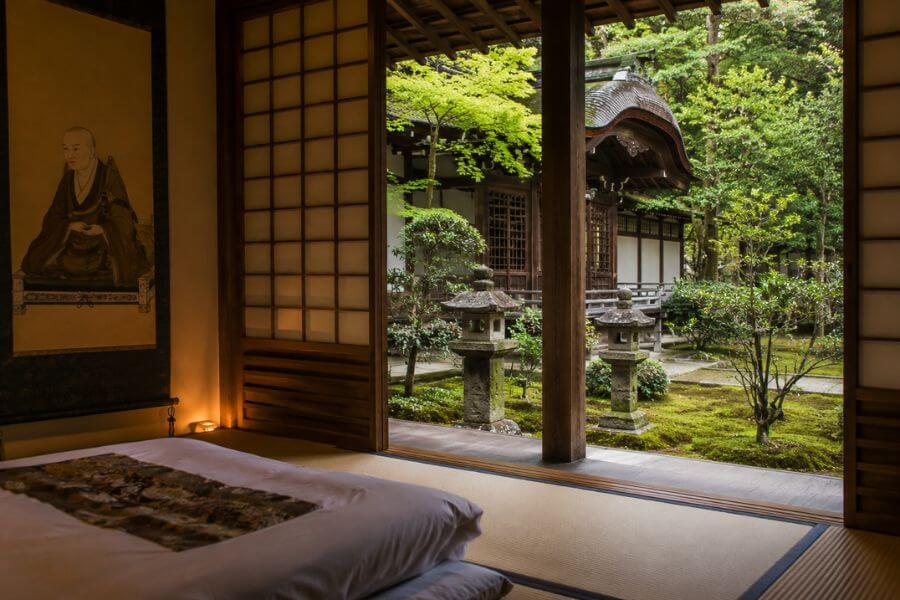Read more about the article Experiencing a Traditional Stay at a Buddhist Temple in Mount Koya