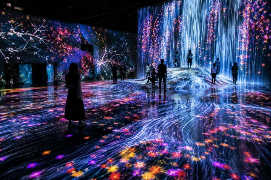 Read more about the article The Complete Guide to TeamLab Planets and Borderless in Tokyo