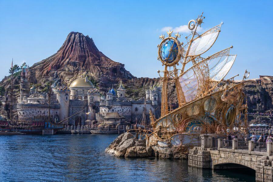 Read more about the article The Ultimate Guide to Tokyo DisneySea and Fantasy Springs